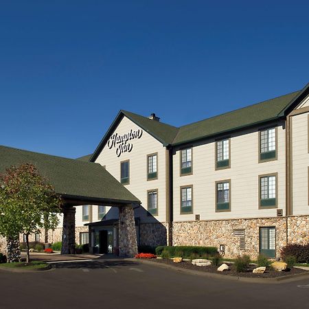 Hampton Inn Kansas City The Legends Exteriör bild